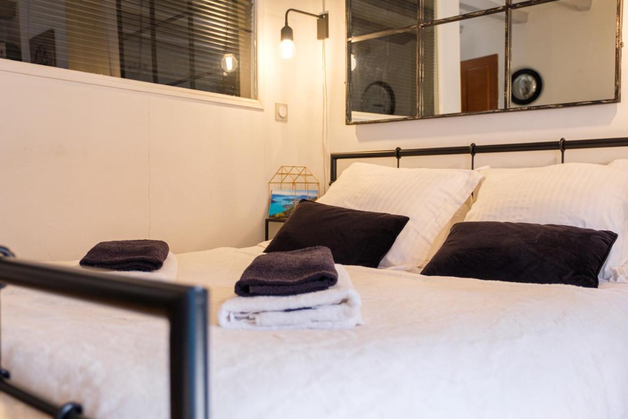 Au Grey D'Annecy, Studio Cosy Au Coeur De La Ville Bagian luar foto