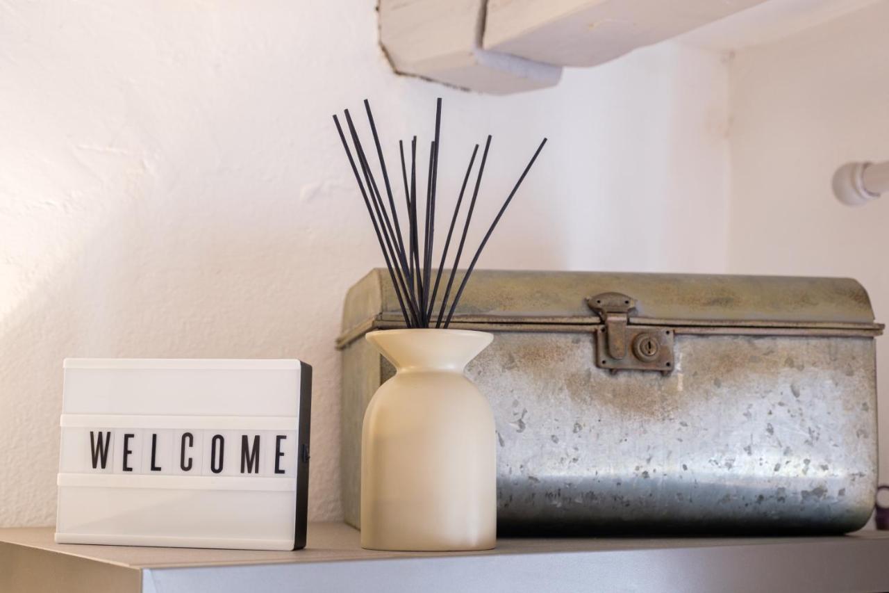 Au Grey D'Annecy, Studio Cosy Au Coeur De La Ville Bagian luar foto